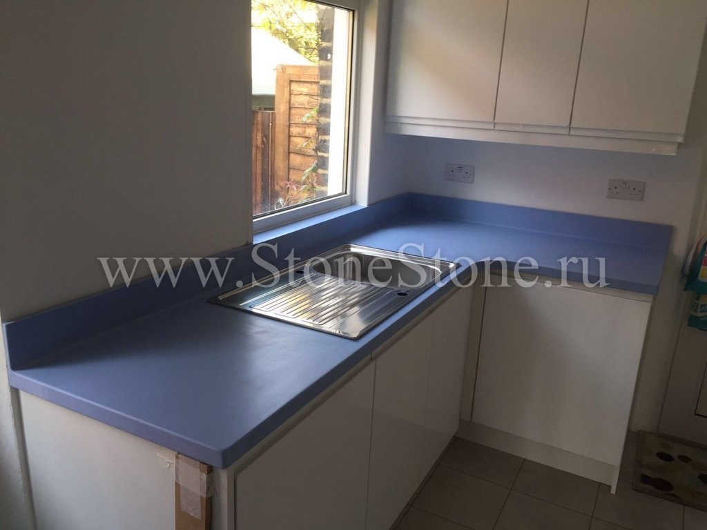 ���������� �� �������������� ����� Corian Diamond Blue