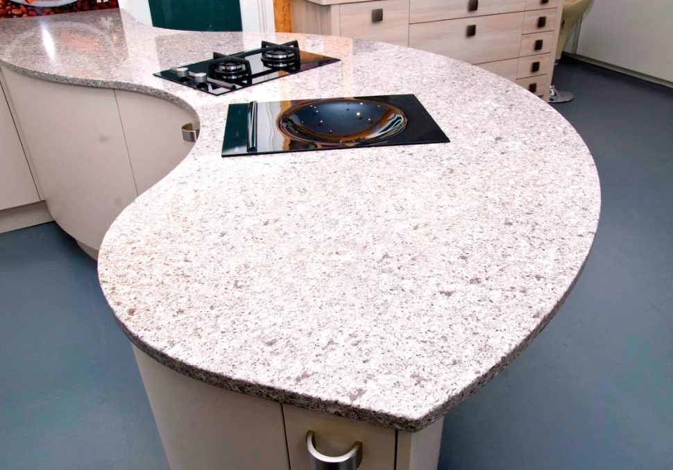 ���������� �� �������������� ����� Vicostone Serra